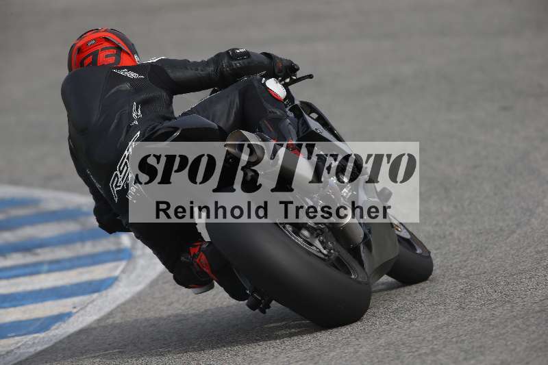 /Archiv-2024/01 26.-28.01.2024 Moto Center Thun Jerez/Gruppe blau-blue/backside